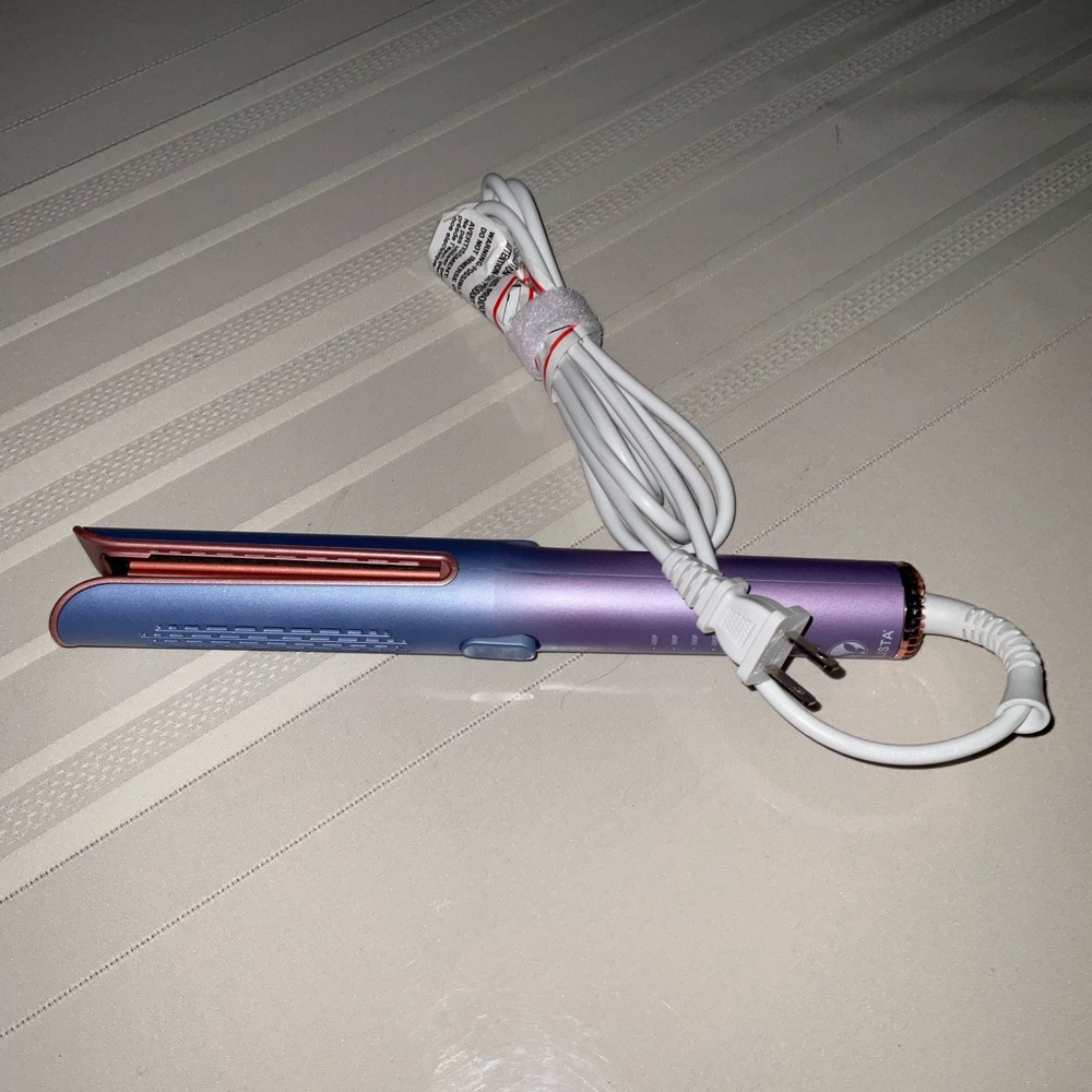 “New In Box” CALISTA 1” AirGlide Pro Cool Breeze Styler - Color “Blue Ombre” - Picture 5 of 12